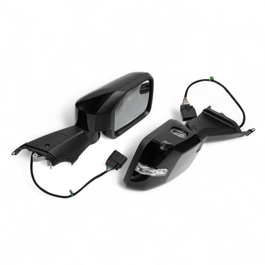 SIDE MIRROR WITH TURN SIGNAL LEDS & PUDDLE LIGHTS, A BUILT-IN CAMERA, AND BLIND SPOT SENSOR TECHNOLOGY