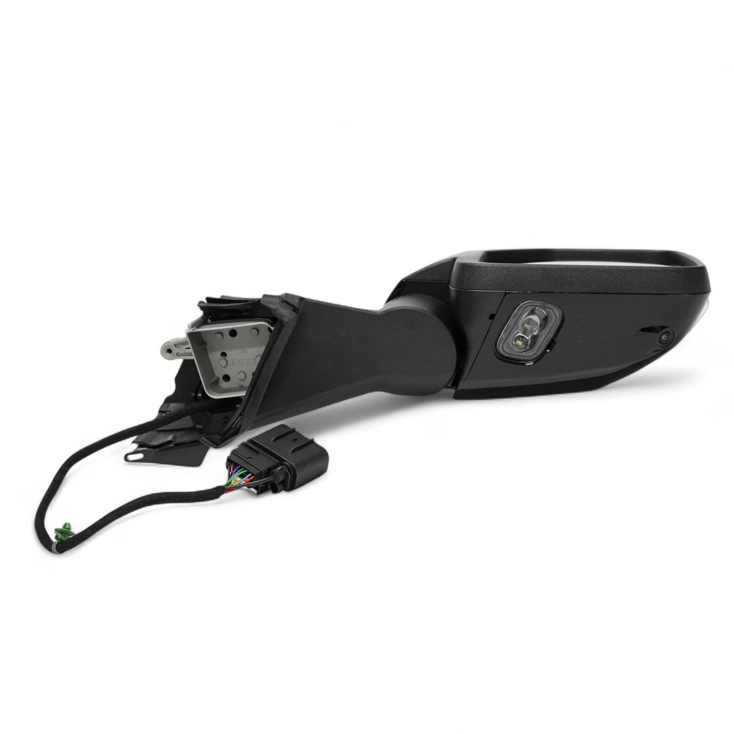 SIDE MIRROR WITH TURN SIGNAL LEDS & PUDDLE LIGHTS, A BUILT-IN CAMERA, AND BLIND SPOT SENSOR TECHNOLOGY