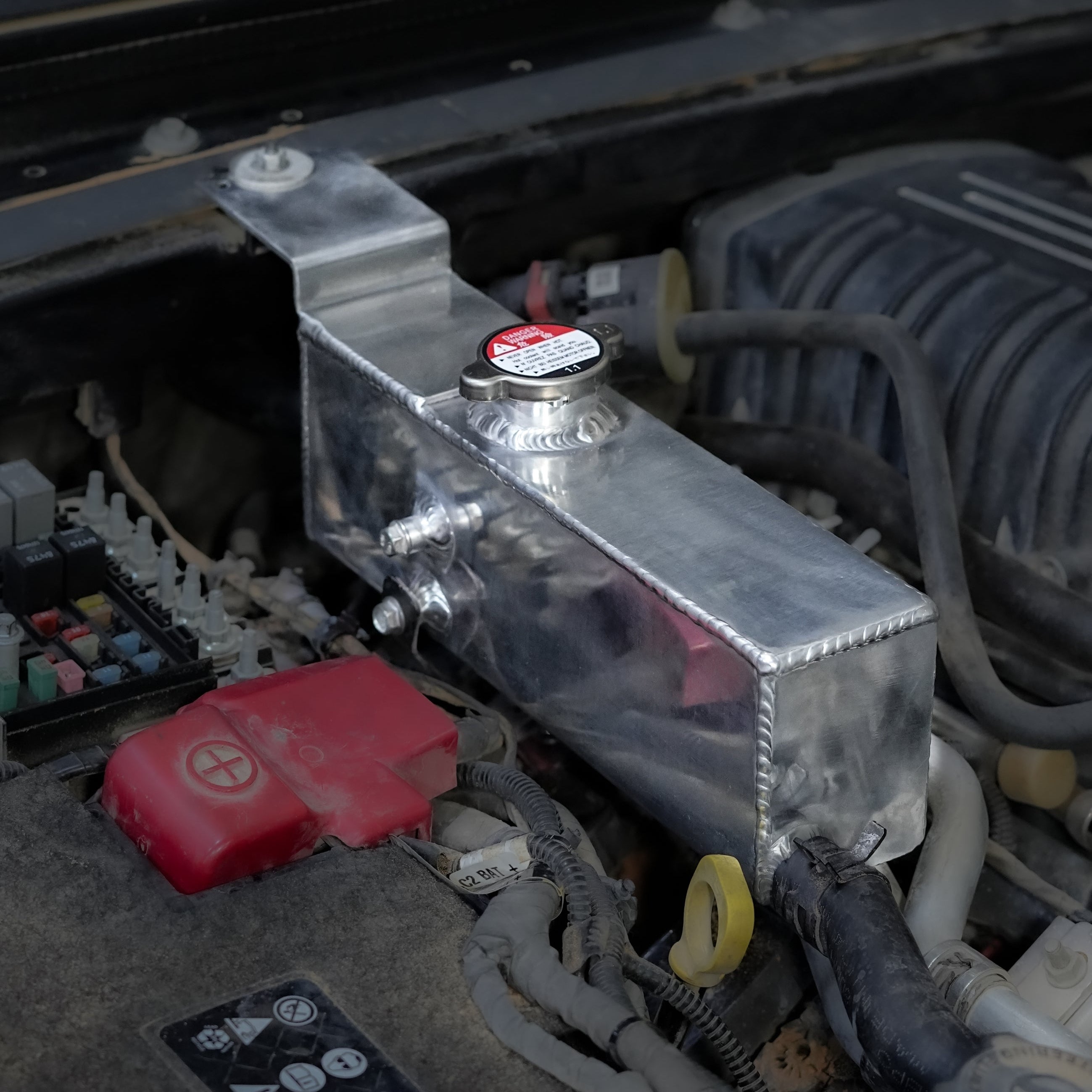 Superformance Radiator Tank Supercharger Coolant Reservoir Tank For Jeep Wrangler – am-wrangler