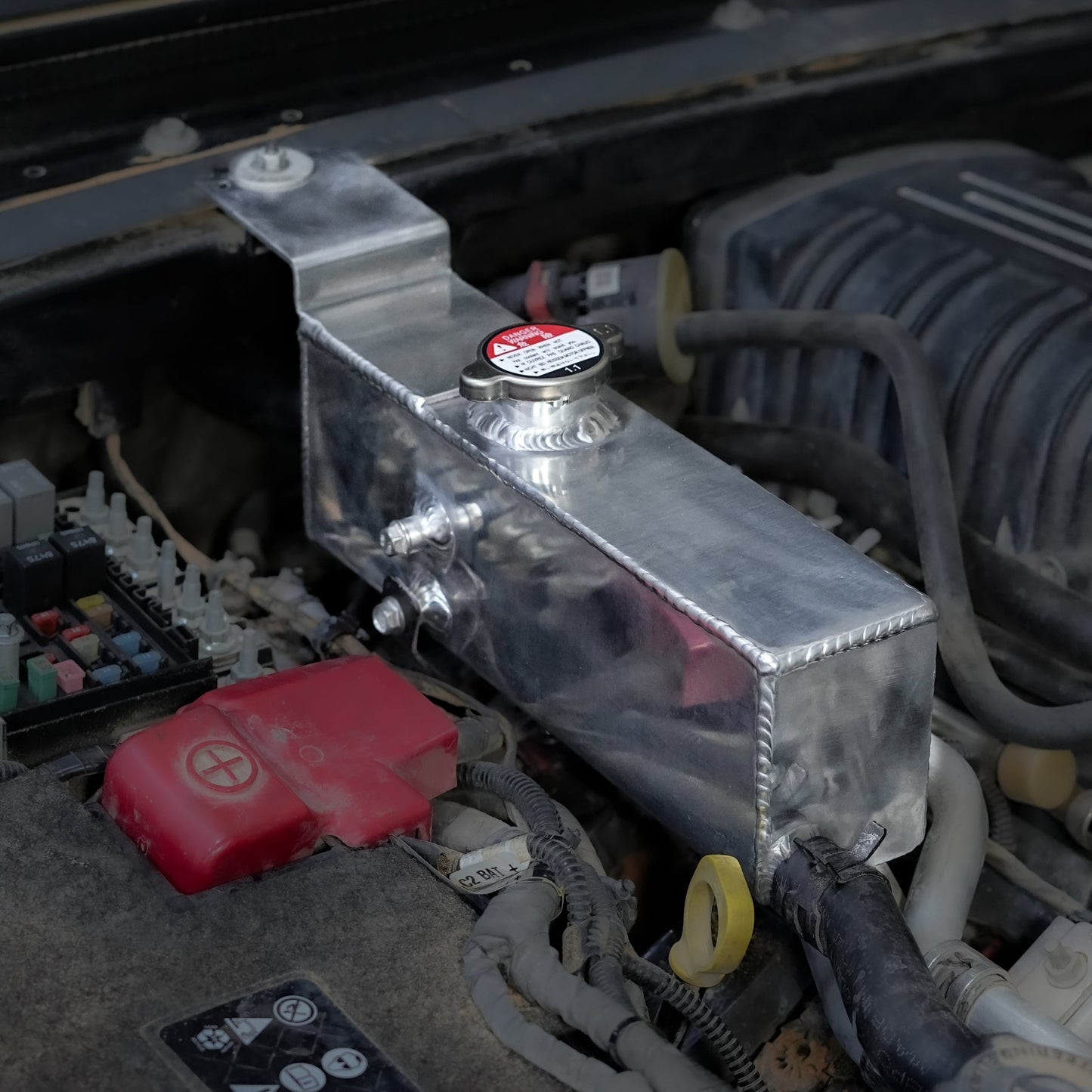 Supercharger Coolant Reservoir Tank For Jeep Wrangler