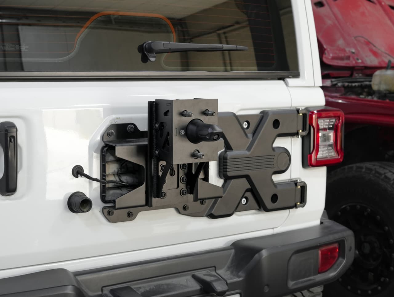 AMR Tire Carrier for Jeep Wrangler JL