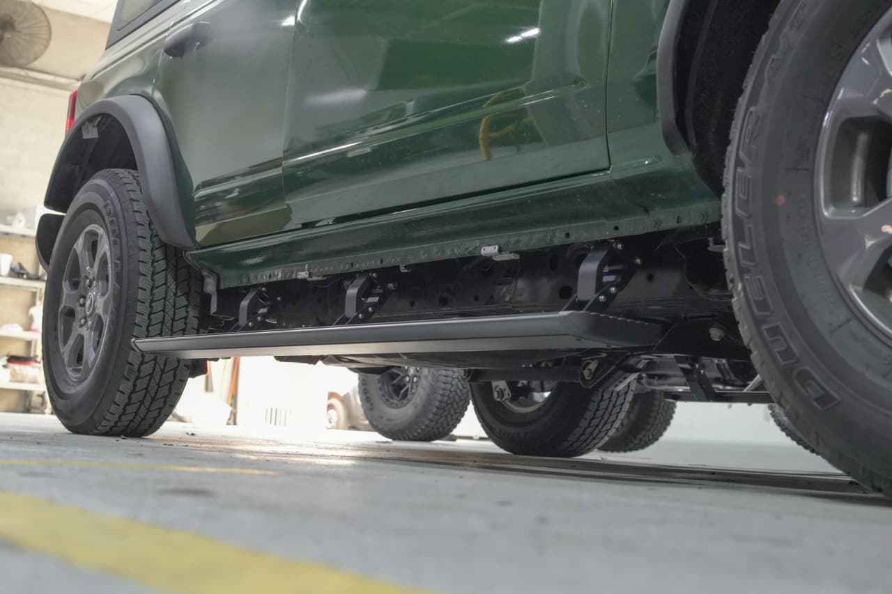 POWER SIDE STEPS With LED LIGHTS FOR FORD BRONCO 2021+  4 Door