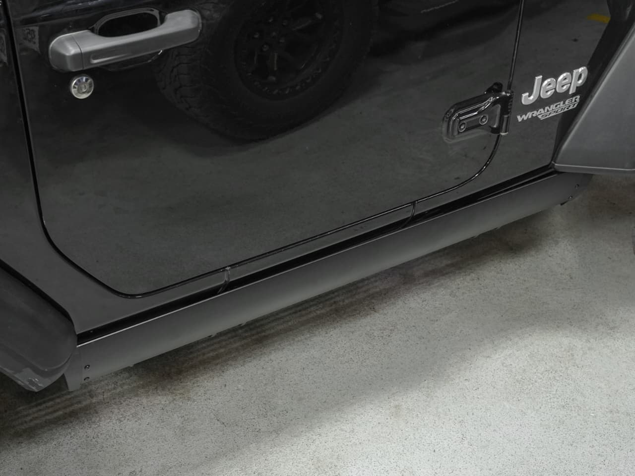AMR Smart Power Side Steps for Jeep Wrangler JL (2018-2026)  & 392 (2021-2026)