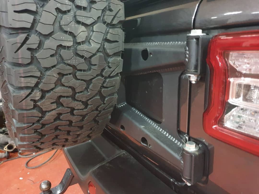 Tire Carrier for Jeep Wrangler JL - am-wrangler