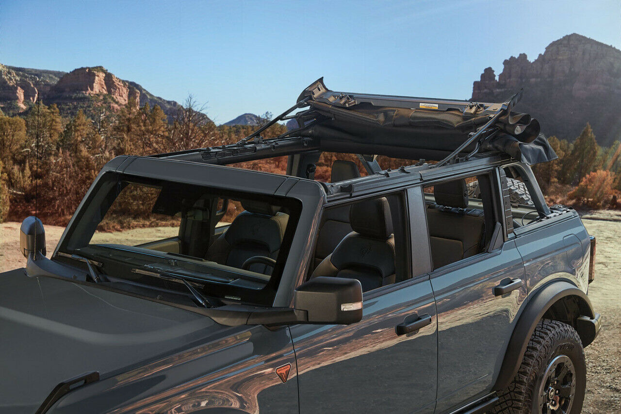FORD 2021-2022 BRONCO 4 DOOR BLACK DIAMOND TREKTOP® SLANTBACK SOFT TOP FROM BESTOP